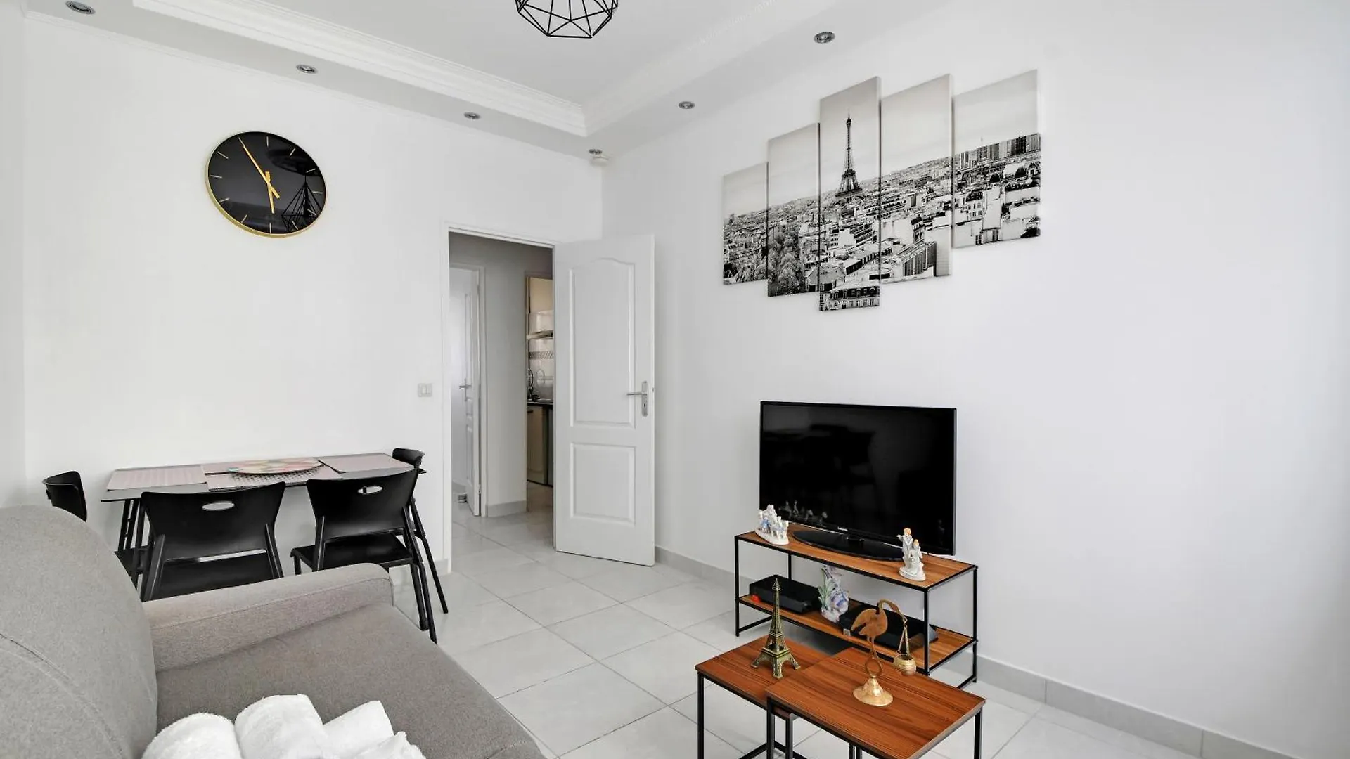 Cozy & Spacious Apartment - 1Bdr-4P - Gare De Lyon contacts